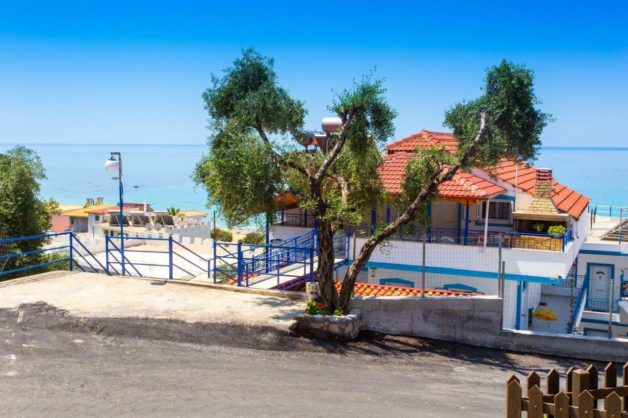 Villa Rozou Paralia Vrachou Ngoại thất bức ảnh